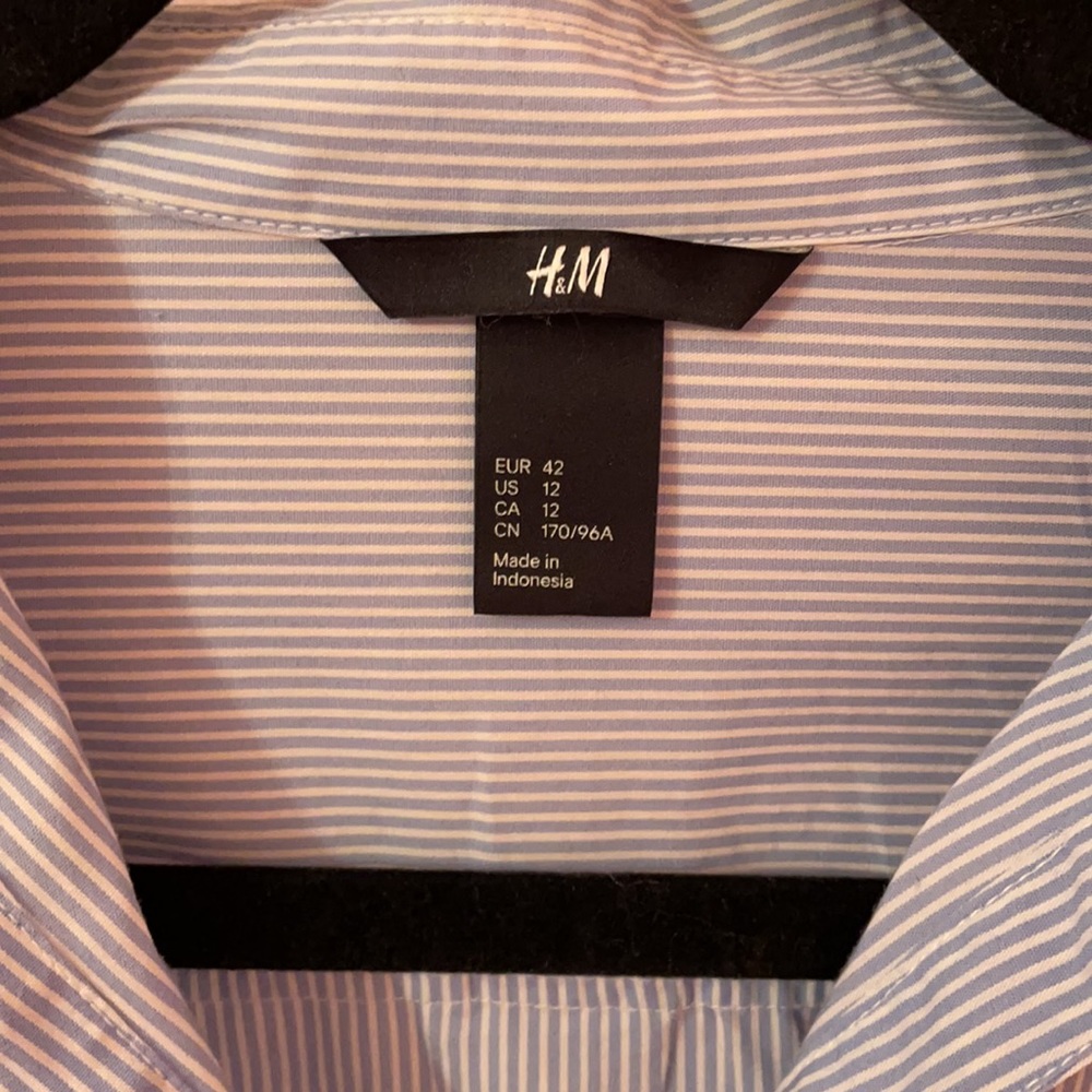 Blouse - Picture 2 of 4